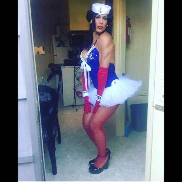 Meet your Posher, Karen - Picture 7 of 11